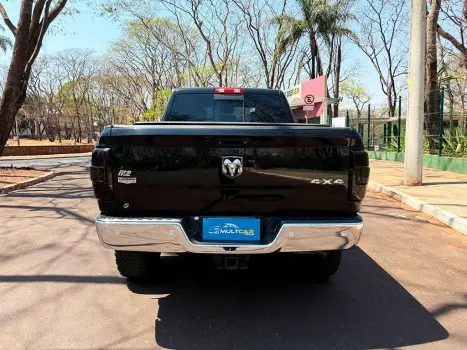 RAM 2500 6.7 I6 24V SLT CABINE DUPLA TURBO DIESEL LARAMIE 4X4 AUTOMTICO, Foto 14