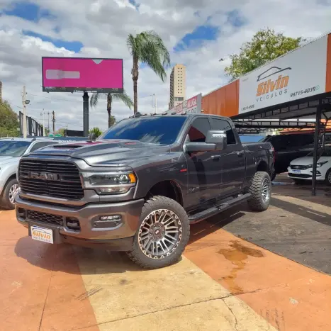 RAM 2500 6.7 I6 24V SLT CABINE DUPLA TURBO DIESEL NIGHT EDITION 4X4 AUTOMTICO, Foto 2