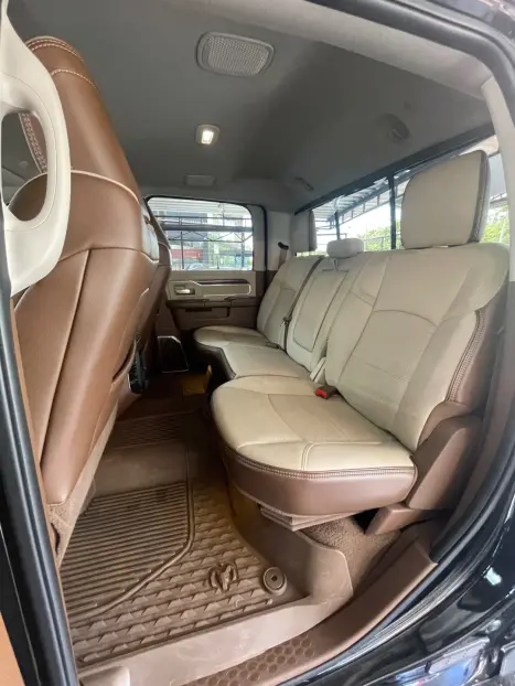 RAM 2500 6.7 I6 24V SLT CABINE DUPLA TURBO DIESEL LARAMIE 4X4 AUTOM�TICO, Foto 8