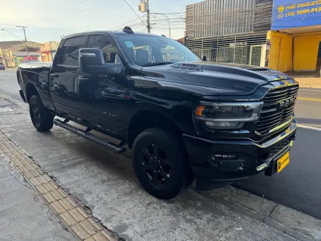 RAM 2500 6.7 I6 24V SLT CABINE DUPLA TURBO DIESEL NIGHT EDITION 4X4 AUTOM�TICO, Foto 2