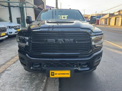 RAM 2500 6.7 I6 24V SLT CABINE DUPLA TURBO DIESEL NIGHT EDITION 4X4 AUTOM�TICO, Foto 5