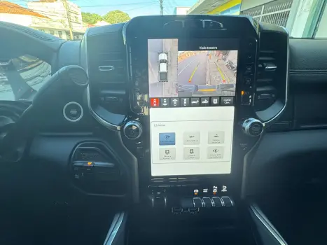 RAM 2500 6.7 I6 24V SLT CABINE DUPLA TURBO DIESEL NIGHT EDITION 4X4 AUTOM�TICO, Foto 13