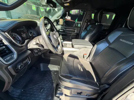 RAM 2500 6.7 I6 24V SLT CABINE DUPLA TURBO DIESEL NIGHT EDITION 4X4 AUTOM�TICO, Foto 8