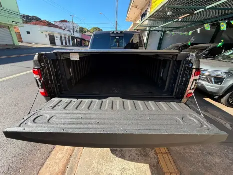 RAM 2500 6.7 I6 24V SLT CABINE DUPLA TURBO DIESEL NIGHT EDITION 4X4 AUTOM�TICO, Foto 13