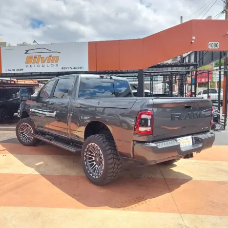 RAM 2500 6.7 I6 24V SLT CABINE DUPLA TURBO DIESEL NIGHT EDITION 4X4 AUTOMÁTICO, Foto 3