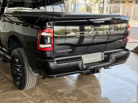 RAM 3500 6.7 I6 LIMITED LARAMIE CABINE DUPLA TURBO DIESEL AUTOM�TICO, Foto 8