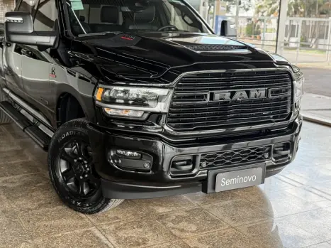 RAM 3500 6.7 I6 LIMITED LARAMIE CABINE DUPLA TURBO DIESEL AUTOM�TICO, Foto 9