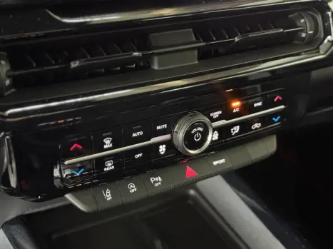 RAM Rampage 2.0 4P HURRICANE 4 TURBO LARAMIE 4X4 AUTOM�TICO, Foto 15