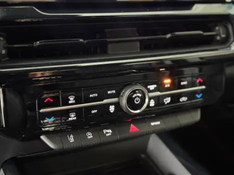 RAM Rampage 2.0 4P HURRICANE 4 TURBO LARAMIE 4X4 AUTOM�TICO, Foto 15