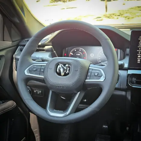 RAM Rampage 2.2 4P REBEL TURBO DIESEL 4X4 AUTOM�TICO, Foto 16