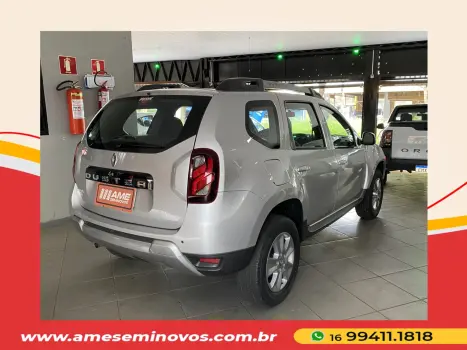RENAULT Duster 1.6 16V 4P FLEX DYNAMIQUE AUTOM�TICO CVT, Foto 4