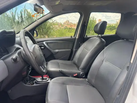 RENAULT Duster 2.0 16V 4P FLEX DYNAMIQUE AUTOM�TICO, Foto 8