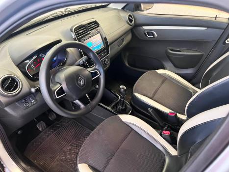 RENAULT Kwid 1.0 12V 4P SCE FLEX INTENSE, Foto 3