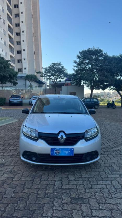 RENAULT Logan 1.0 16V 4P FLEX AUTHENTIQUE, Foto 13