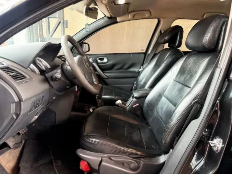 RENAULT Megane Grand Tour 1.6 16V 4P FLEX DYNAMIQUE, Foto 4