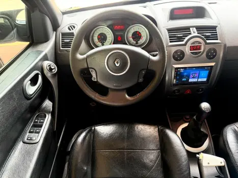 RENAULT Megane Grand Tour 1.6 16V 4P FLEX DYNAMIQUE, Foto 6