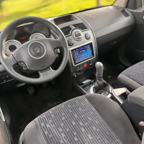 RENAULT Megane Grand Tour 2.0 16V 4P DYNAMIQUE, Foto 9