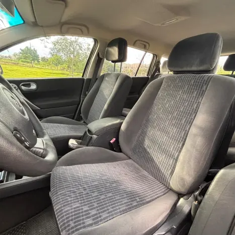 RENAULT Megane Grand Tour 2.0 16V 4P DYNAMIQUE, Foto 10