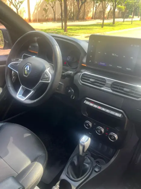 RENAULT Oroch 1.3 16V 4P OUTSIDER TURBO TCe AUTOMTICO CVT, Foto 10