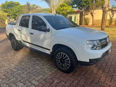 RENAULT Oroch 1.6 16V 4P EXPRESS FLEX, Foto 2