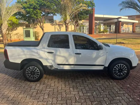 RENAULT Oroch 1.6 16V 4P EXPRESS FLEX, Foto 8