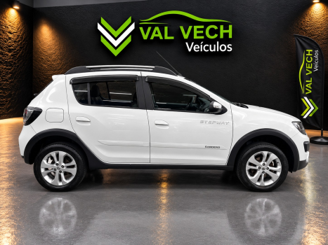 RENAULT Sandero 1.6 16V 4P FLEX SCE STEPWAY DINAMIQUE, Foto 10