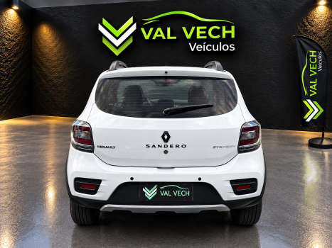RENAULT Sandero 1.6 16V 4P FLEX SCE STEPWAY DINAMIQUE, Foto 13