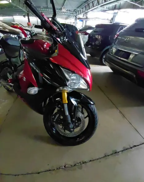 SUZUKI GSX-S 1000 F, Foto 4