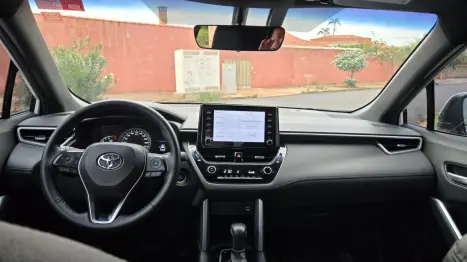 TOYOTA Corolla Cross 2.0 16V 4P FLEX VVT-IE XRE DIRECT SHIFT AUTOM�TICO CVT, Foto 9