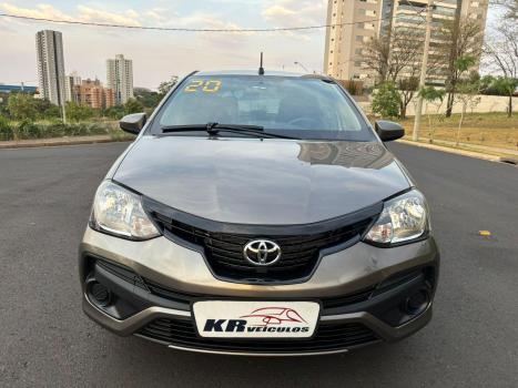TOYOTA Etios Hatch 1.3 16V 4P FLEX, Foto 2