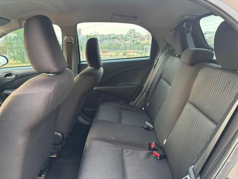 TOYOTA Etios Hatch 1.3 16V 4P FLEX, Foto 8