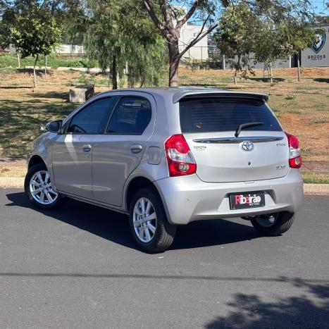 TOYOTA Etios Hatch 1.5 16V 4P FLEX XLS AUTOM�TICO, Foto 6