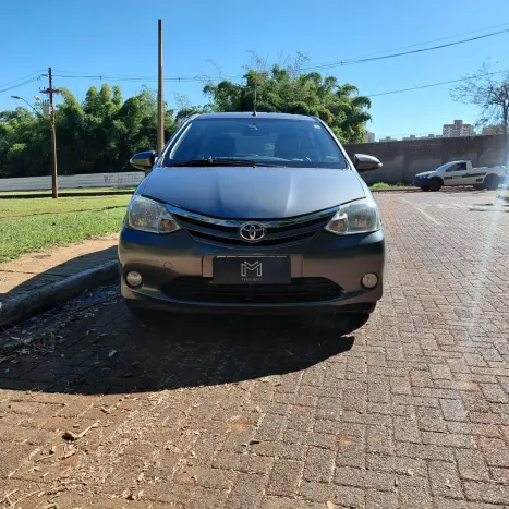 TOYOTA Etios Hatch 1.5 16V 4P FLEX L, Foto 2