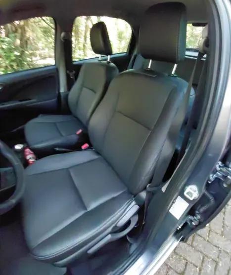 TOYOTA Etios Hatch 1.5 16V 4P FLEX L, Foto 9