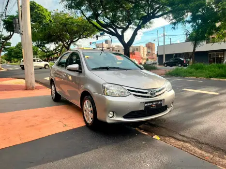 TOYOTA Etios Sedan 1.5 16V 4P FLEX XLS AUTOM�TICO, Foto 3
