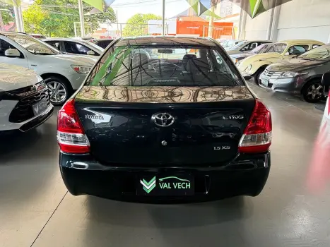 TOYOTA Etios Sedan 1.5 16V 4P FLEX XS AUTOM�TICO, Foto 16