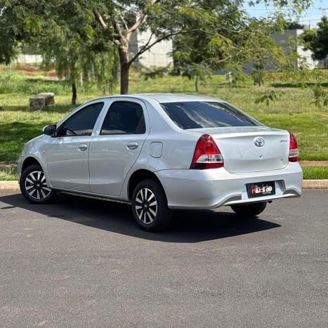 TOYOTA Etios Sedan 1.5 16V 4P FLEX X AUTOM�TICO, Foto 6