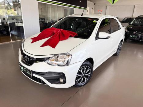 TOYOTA Etios Sedan 1.5 16V 4P FLEX PLATINUM AUTOM�TICO, Foto 1