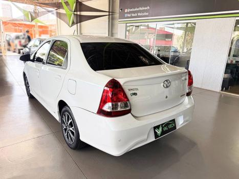 TOYOTA Etios Sedan 1.5 16V 4P FLEX PLATINUM AUTOM�TICO, Foto 14