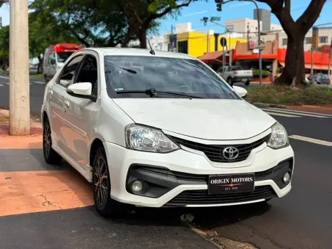 TOYOTA Etios Sedan 1.5 16V 4P FLEX PLATINUM AUTOM�TICO, Foto 3