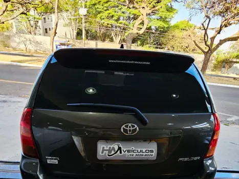 TOYOTA Fielder 1.8 16V 4P, Foto 4