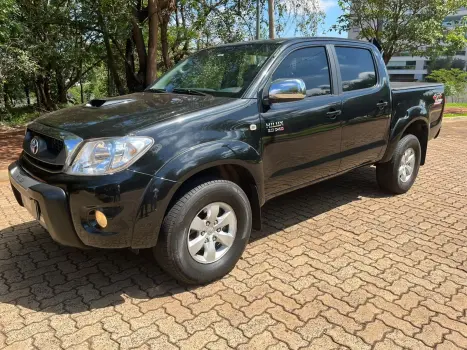 TOYOTA Hilux , Foto 1