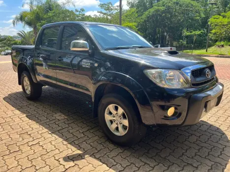 TOYOTA Hilux , Foto 2