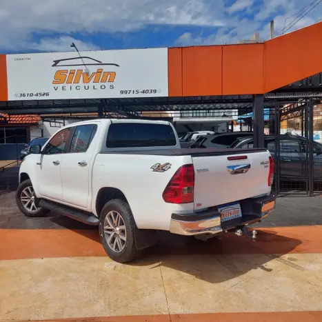 TOYOTA Hilux , Foto 3