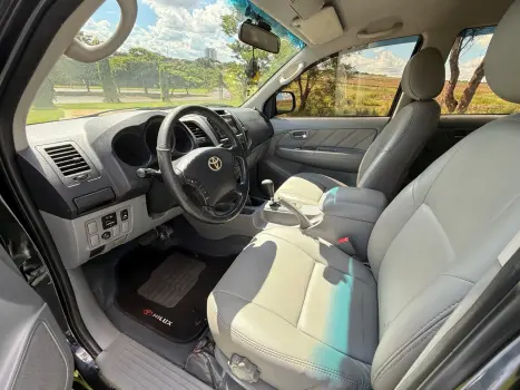 TOYOTA Hilux Caminhonete 3.0 4P SRV DIESEL CABINE DUPLA, Foto 5