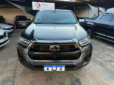 TOYOTA Hilux Caminhonete 2.8 16V SRX 4X4 TURBO DIESEL CABINE DUPLA AUTOM�TICO, Foto 3