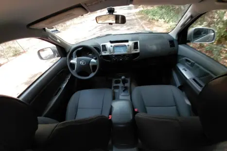 TOYOTA Hilux Caminhonete 2.7 16V 4P SR CABINE DUPLA, Foto 7