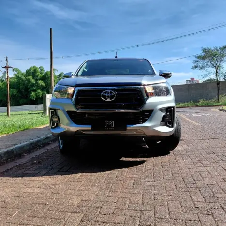 TOYOTA Hilux Caminhonete 2.7 16V 4P SRV CABINE DUPLA, Foto 2