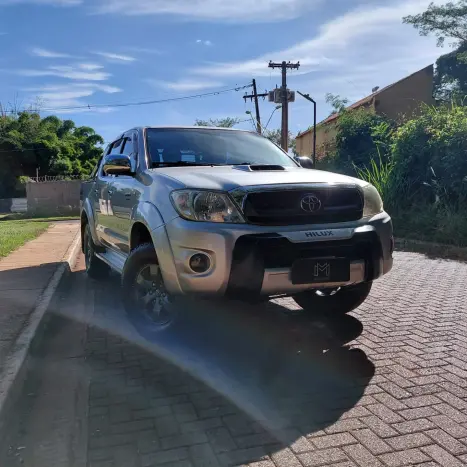 TOYOTA Hilux Caminhonete 3.0 4P SR 4X4 DIESEL CABINE DUPLA, Foto 3