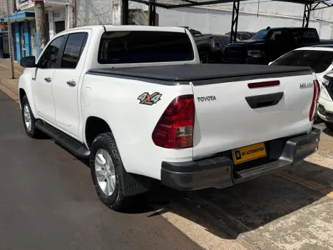 TOYOTA Hilux Caminhonete 2.8 16V 4P POWER PACK TURBO DIESEL 4X4 CABINE DUPLA, Foto 3
